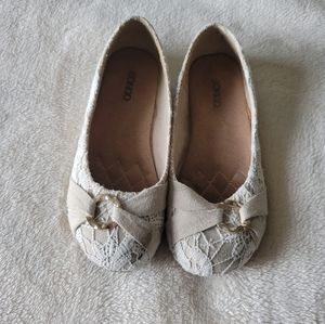 BONGO Women's flats size 6